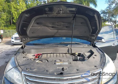 2015 Chevrolet Traverse 1Lt z USA, uszkodzony, nr VIN 1GNKRGKD9FJ223574